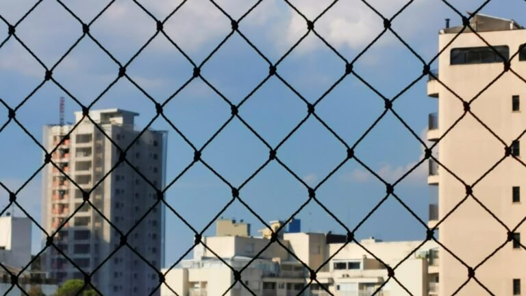 Mallas de Seguridad para Balcones y Ventanas: Protege a tus niños y mascotas